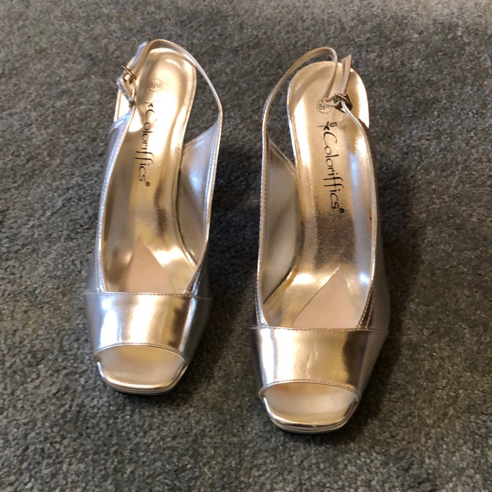 NWOT silver heels